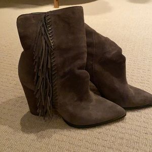 Fringe Suede Dark Grey Dolce Bita Aileen boots
